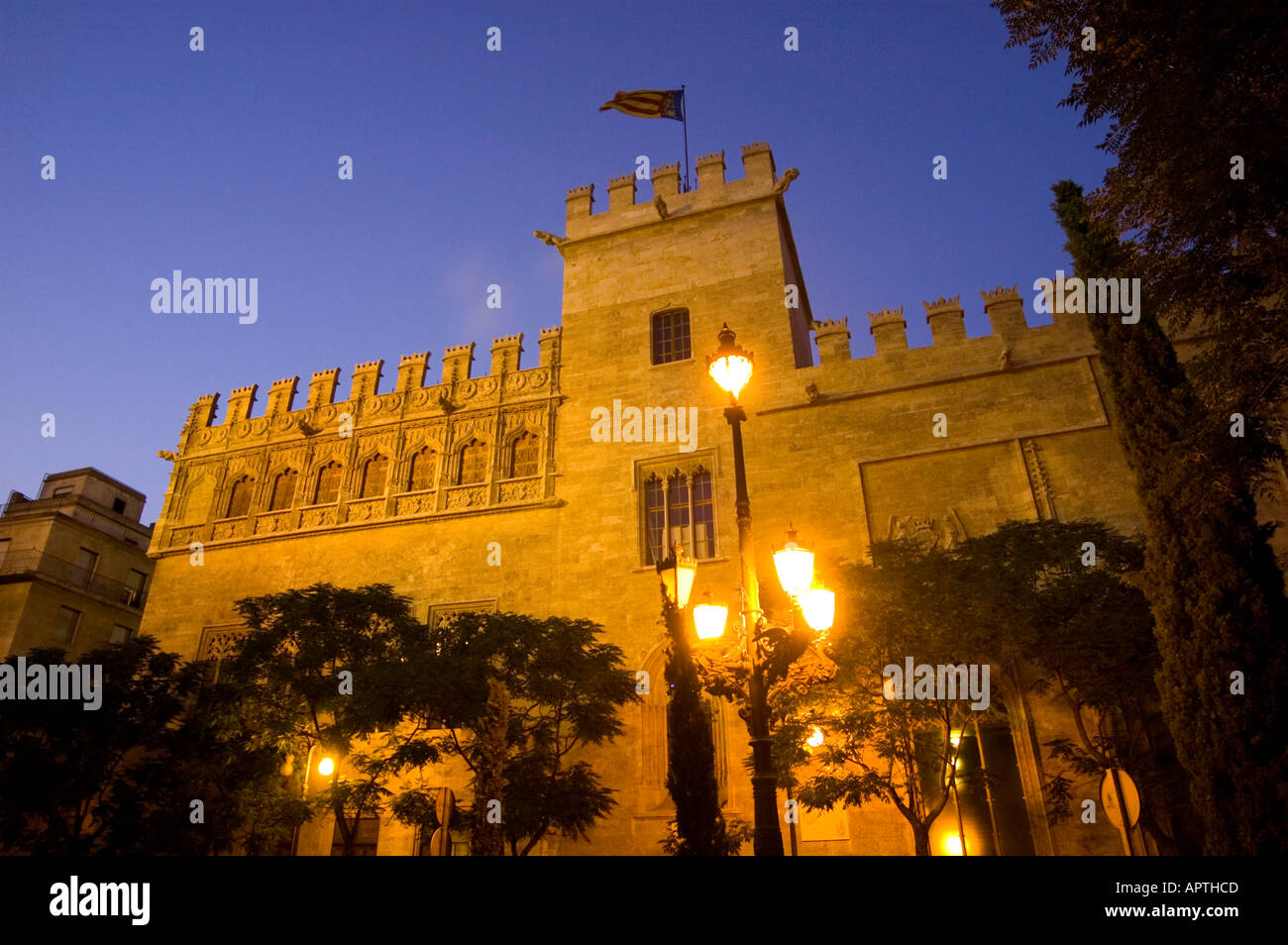 Evening at la lonja hires stock photography and images Alamy
