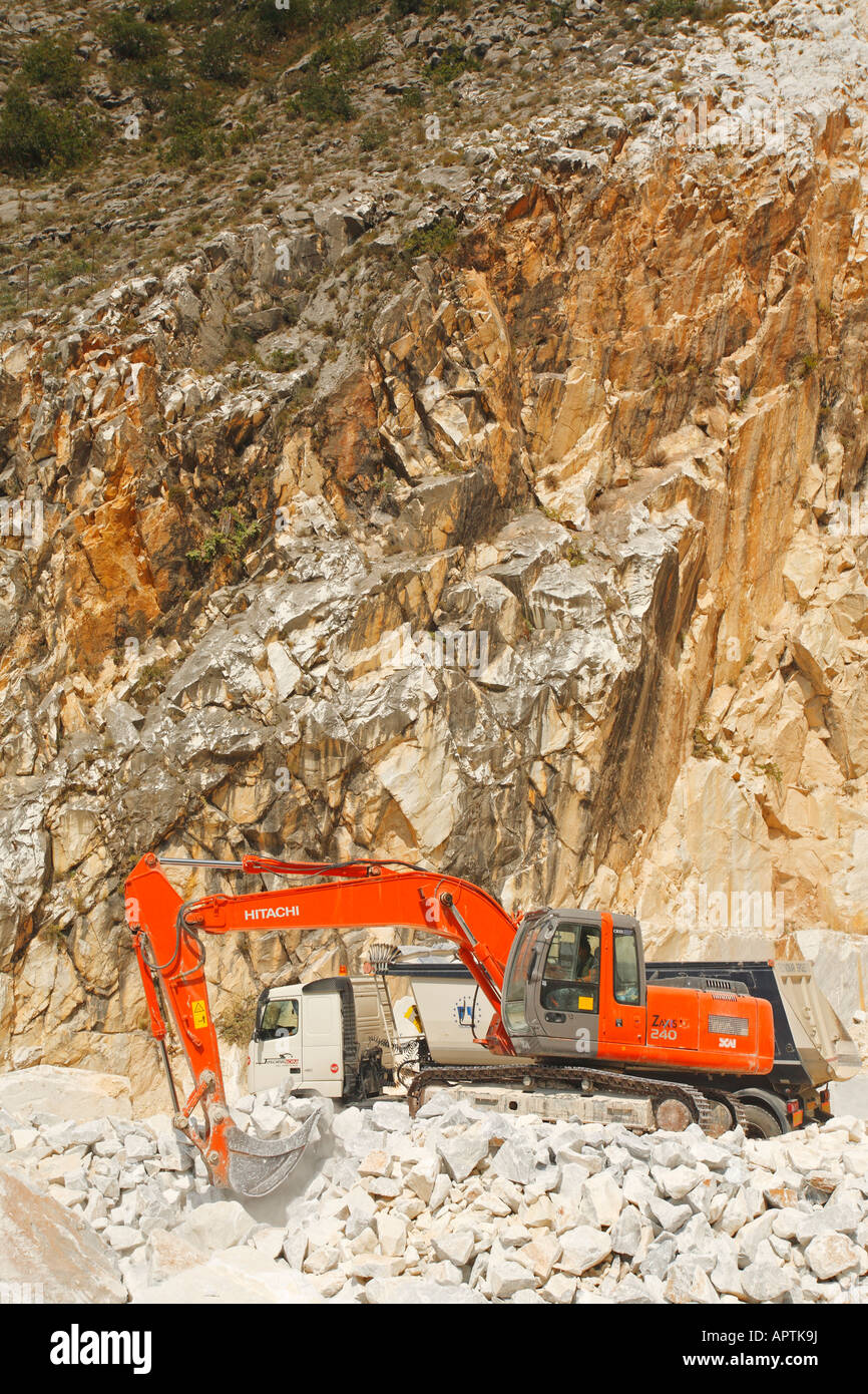 Carrara Marble Quarry Italy Stock Photo Alamy   Carrara Marble Quarry Italy APTK9J 