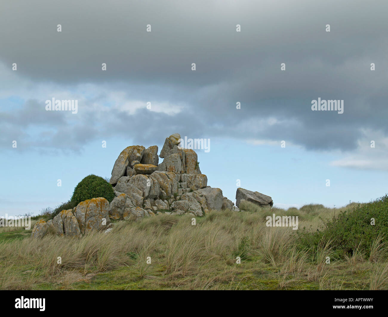 granit rocks at the coast of Atlantic Ocean in Finistere Brittany ...