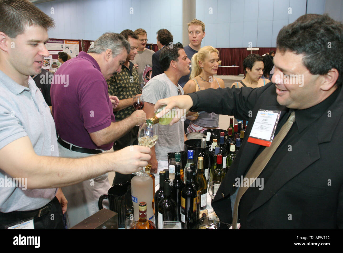 Visitor tasting sample hires stock photography and images Alamy
