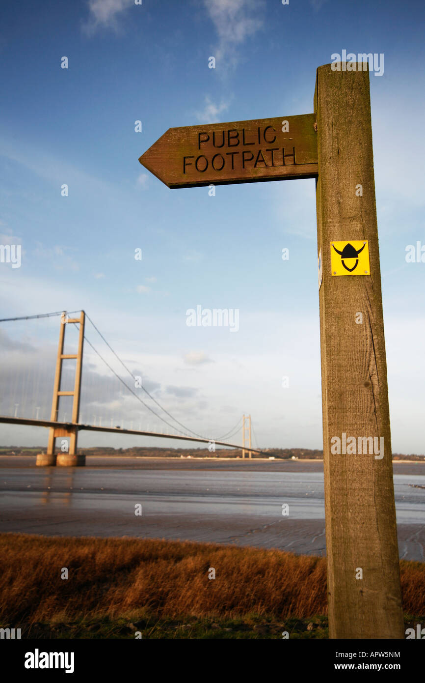 Sign indicating the route of the Viking Way Long Distance Footpath, Barton upon Humber, with Humber Bridge in Background Stock Photo