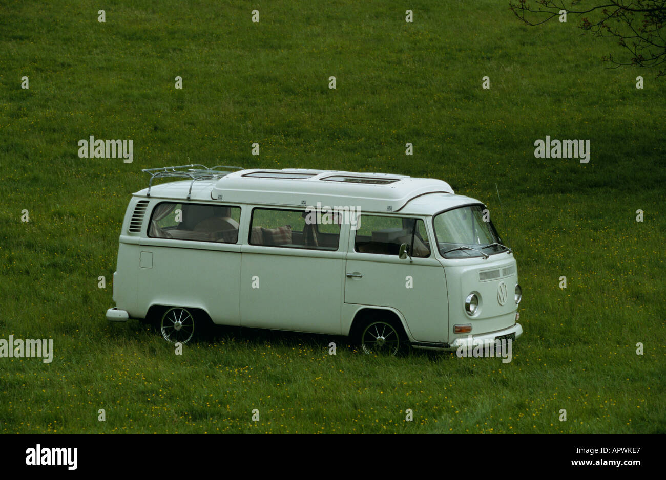 Volkswagen Kombi (bay window Stock Photo Alamy