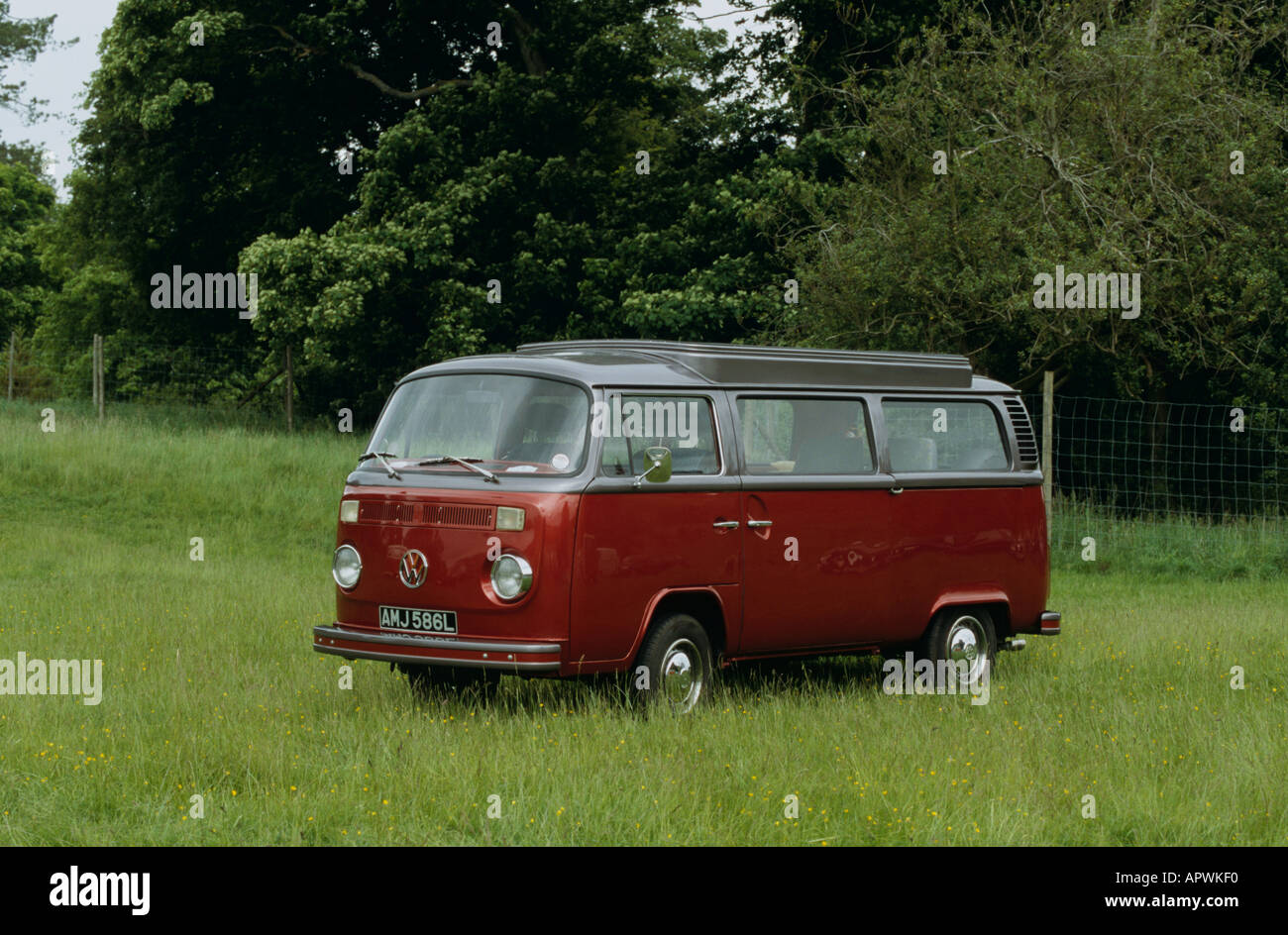 Volkswagen Kombi (bay window Stock Photo Alamy