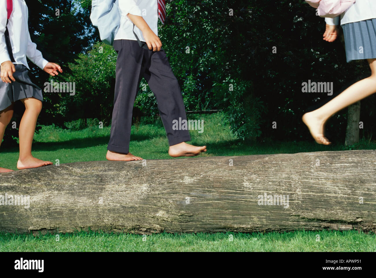 Босоногая школа. Мальчики на физкультуре. Мальчики на физкультуре. Мальчики на физкультуре. Босоногие деревенские мальчишки.