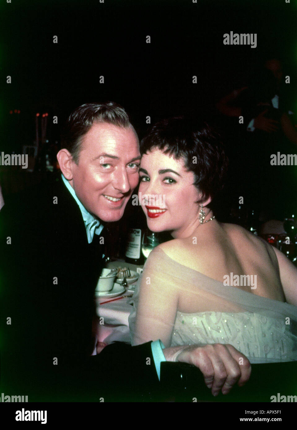 ELIZABETH TAYLOR with second husband Michael Wilding Stock Photo