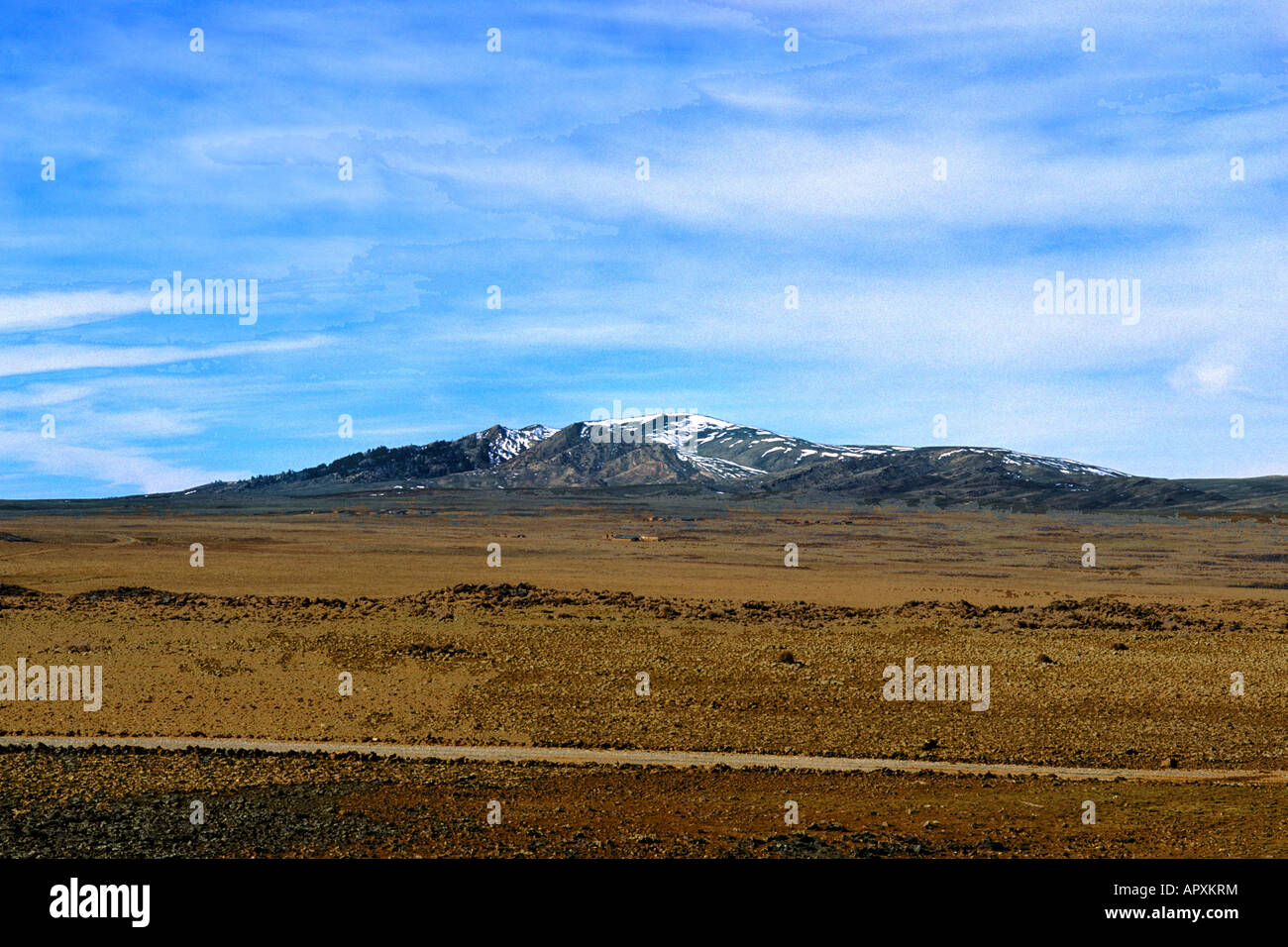 Snow capped mountains hi-res stock photography and images - Alamy