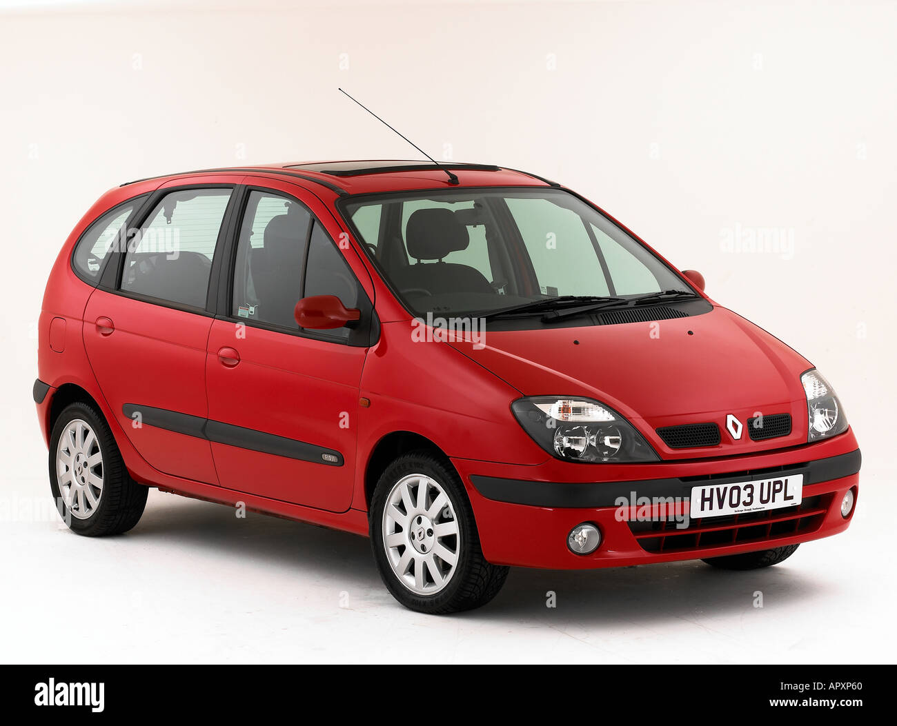 Renault Scenic Hi res Stock Photography And Images Alamy