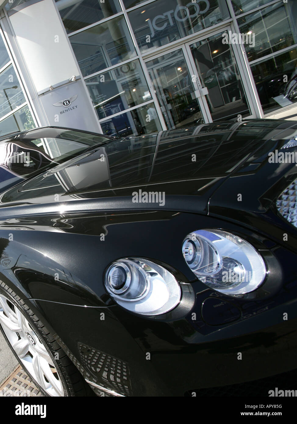 Bentley Car In Dealer Garage Stock Photo 15886587 Alamy