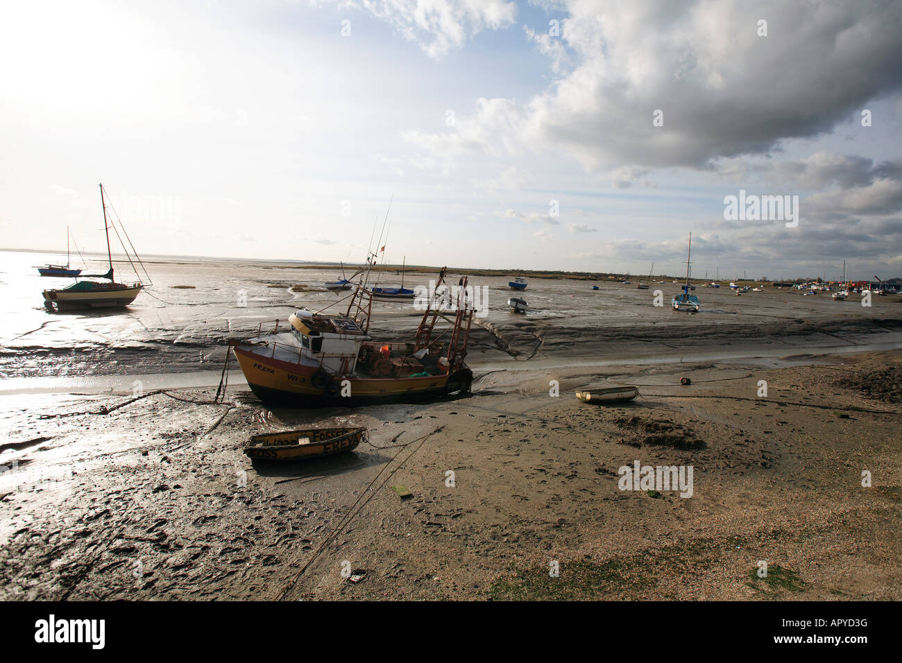 united kingdom essex old leigh on sea view over the thames estuary at low tide Stock Photo