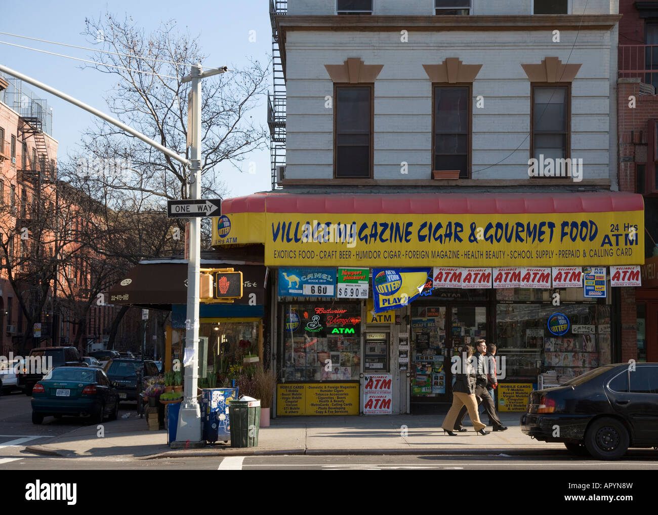 6+ Hundred Corner Store New York Royalty-Free Images, Stock Photos &  Pictures