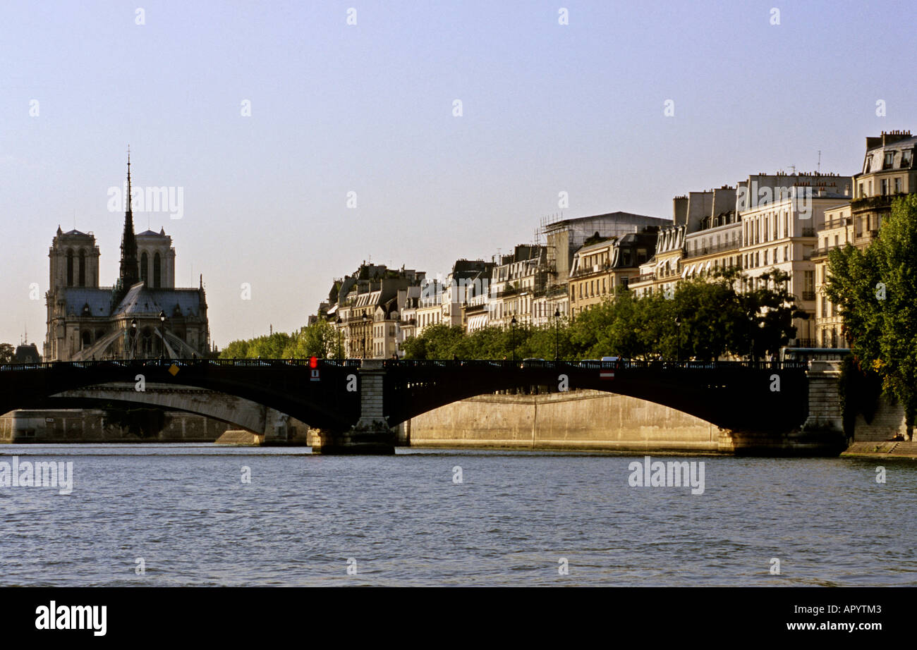 Paris Ile de La Cite Notre Dame cathedral and houses Stock Photo Alamy