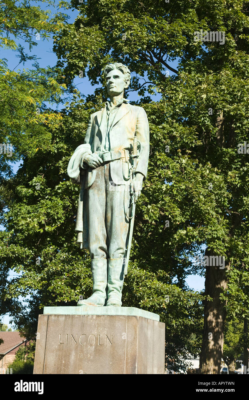 ILLINOIS Dixon Lincoln Statue depicting Abraham Lincoln 23 years old Captain in the army sculptor Leonard Crunelle Stock Photo