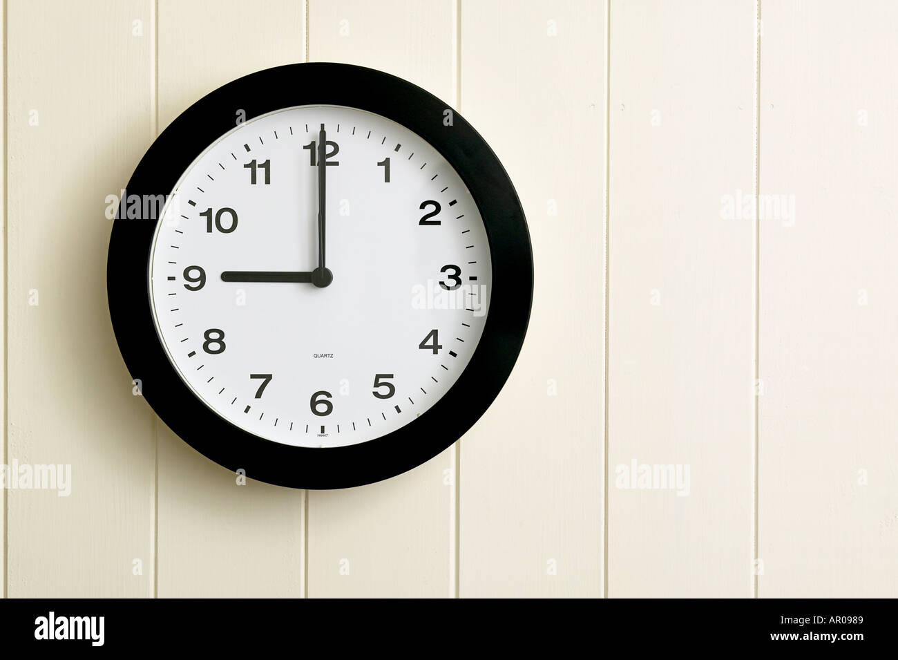 wall clock showing time at nine o clock 0900 2100 Stock Photo 1509768 Alamy
