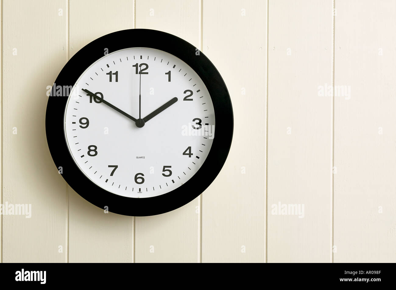 wall clock showing time at ten to two 0150 1350 Stock Photo Alamy