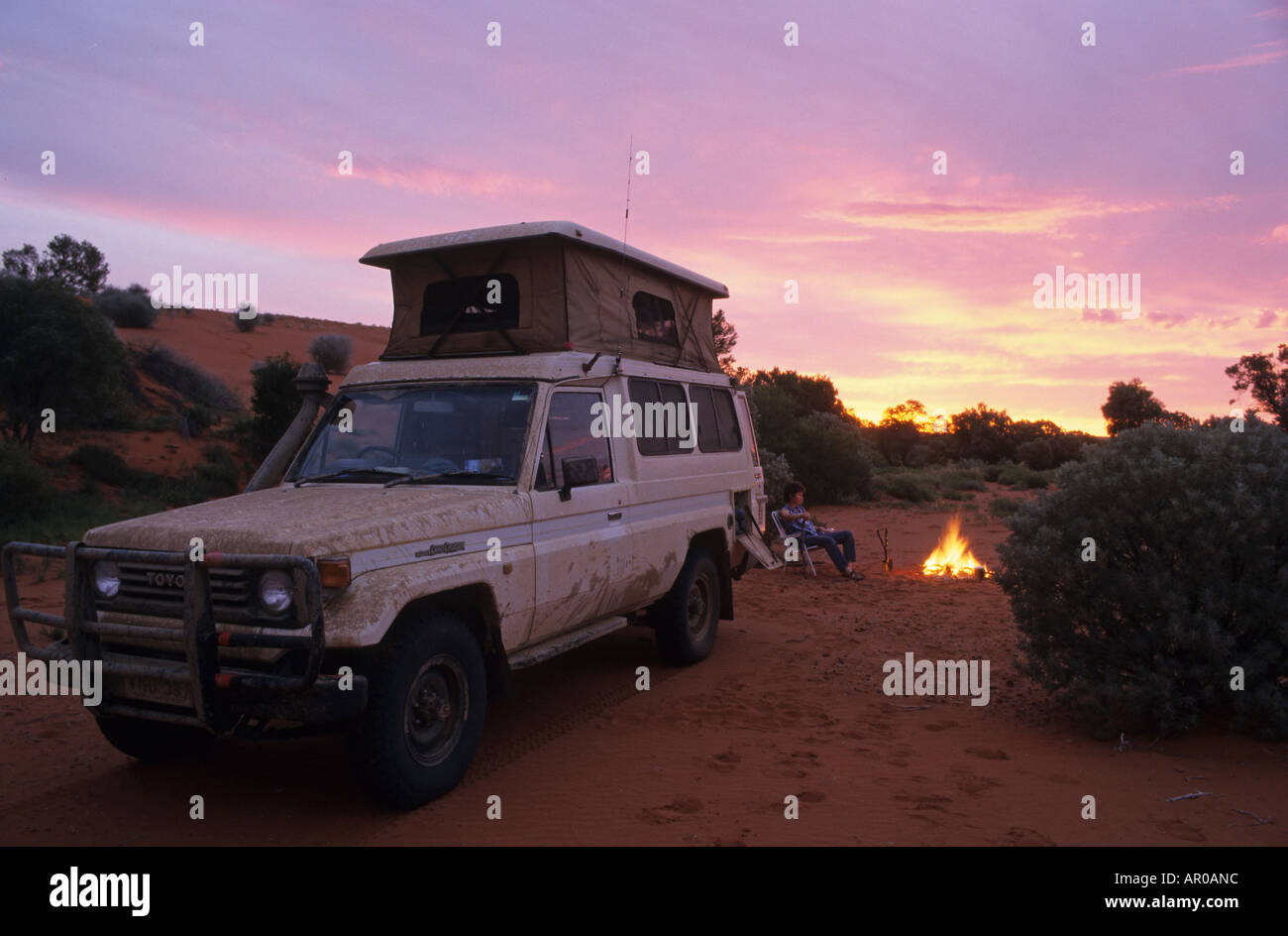 Toyota Landcruiser With Roof Top Tent Camping In Desert In The Evening Sunset South Australia Australia Stock Photo Alamy