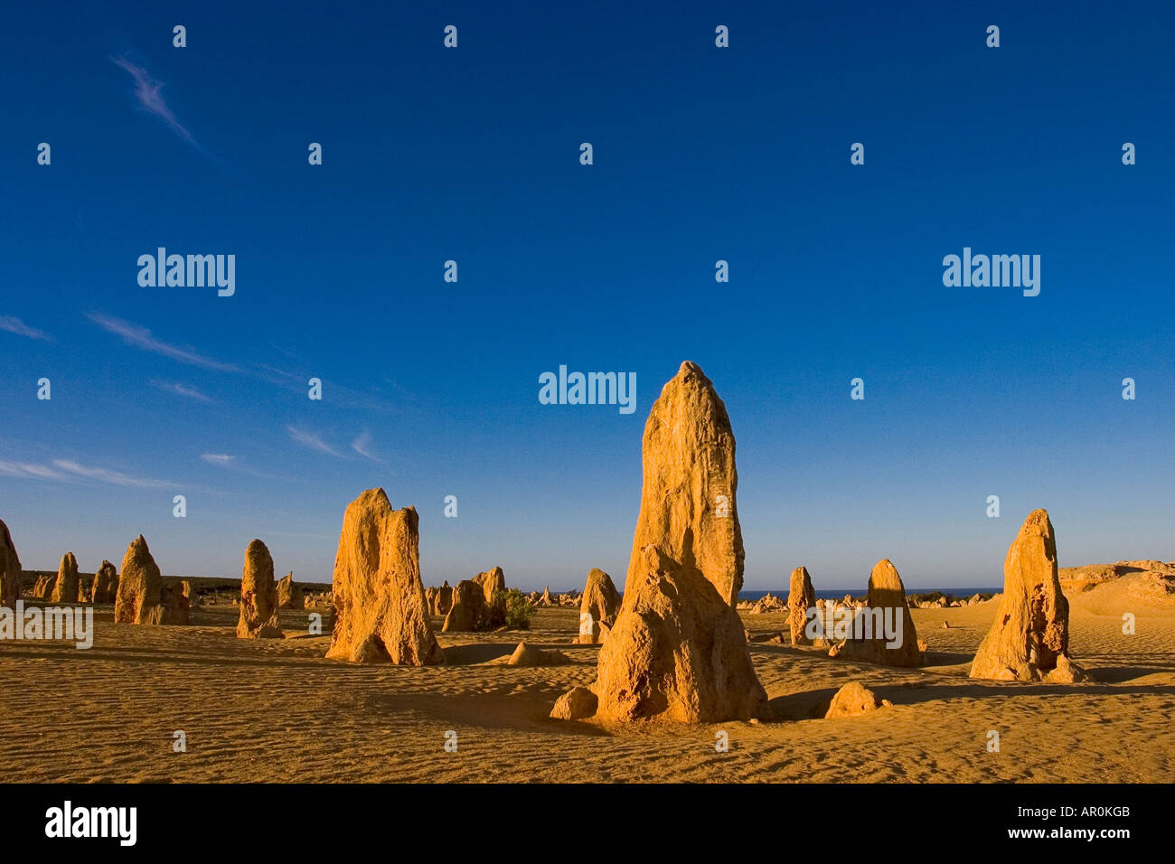 Pinnacle Rocks Perth Western pinnacle hi-res stock photography and images - Alamy