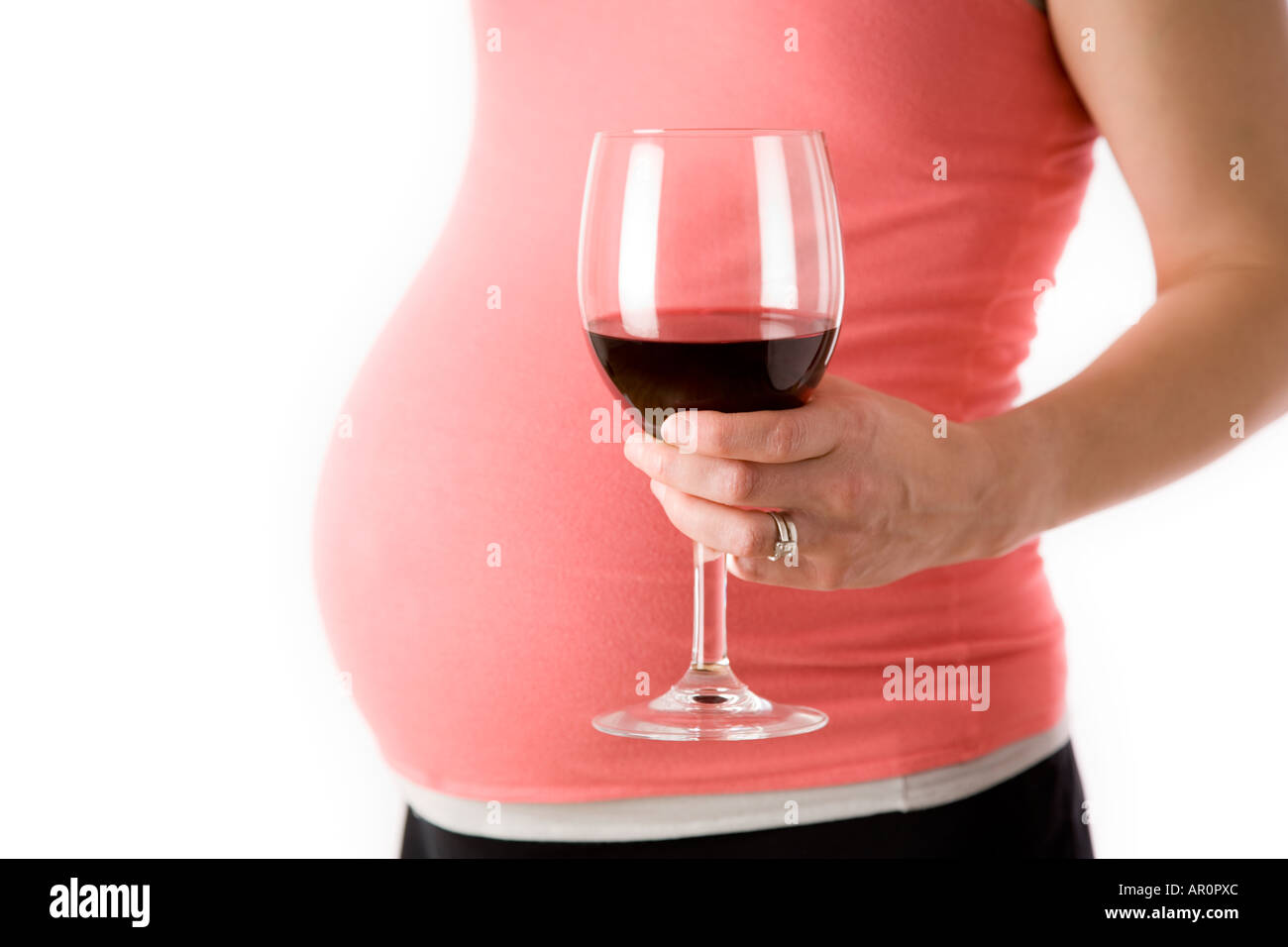 Бокал вина при беременности. Алкоголь беременных. Красное вино для беременных.