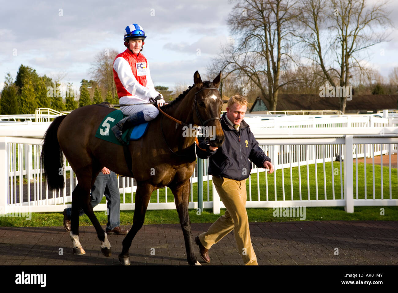 Jockey lingfield hires stock photography and images Alamy