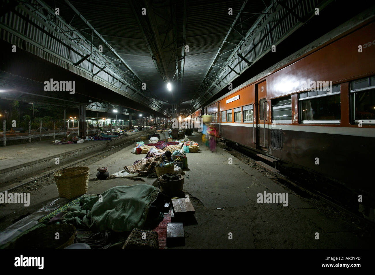 People sleeping on train hi-res stock photography and images - Alamy