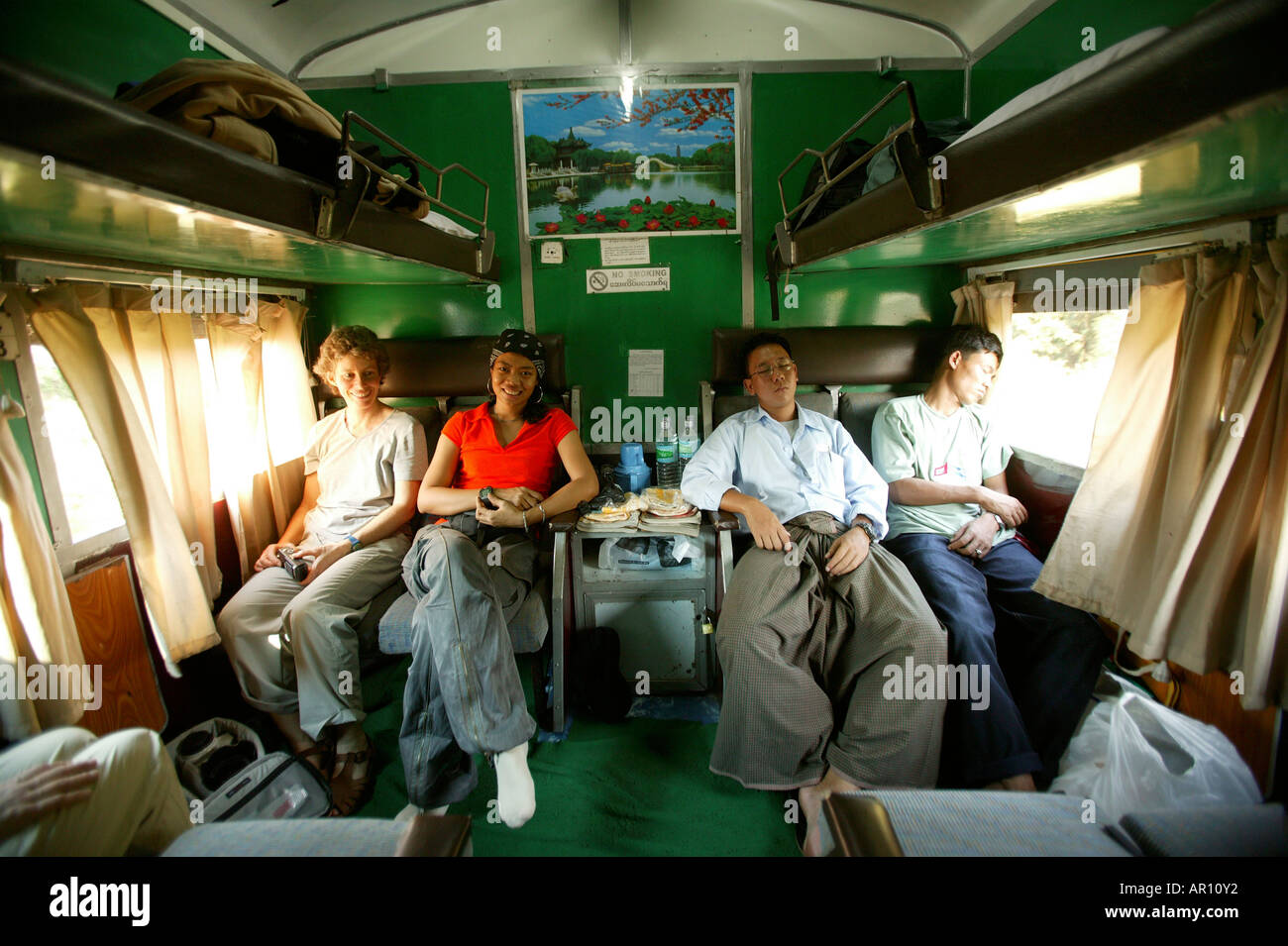 Train compartment, Yangon Mandalay route, Zugfahrt, Yangon, Mandalay Strecke, Schlafwagen-Abteilung Stock Photo