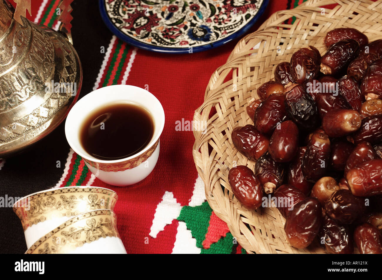 Arabic food Dates and tea Stock Photo Alamy