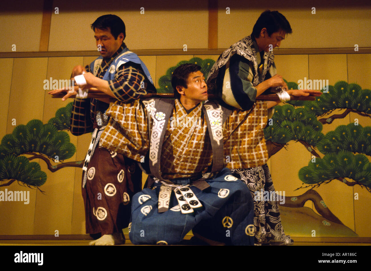 Japan kabuki performance hires stock photography and images Alamy