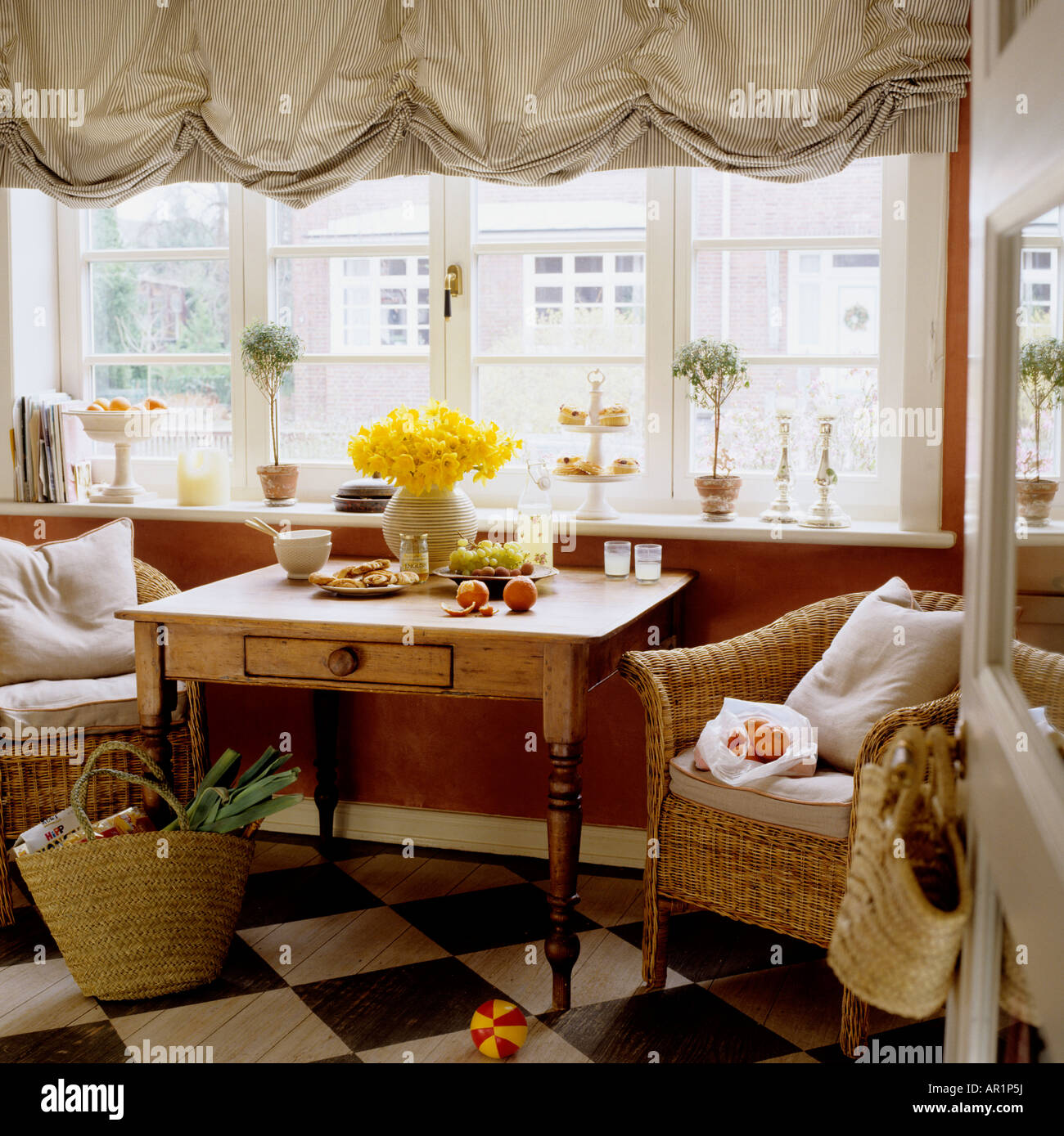 Austrian blinds hi res stock photography and images Alamy