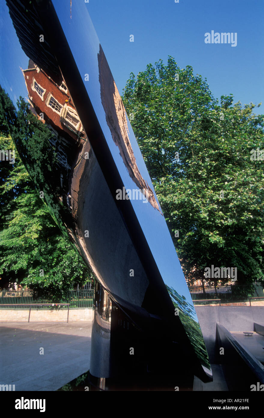 The stainless steel Sky Mirror outside the Nottingham Playhouse theatre Nottingham England GB UK EU Europe Stock Photo