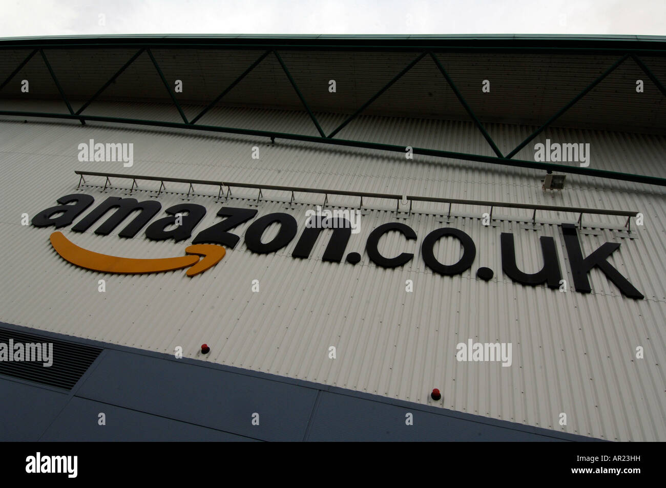 Amazon warehouse milton keynes hires stock photography and images Alamy