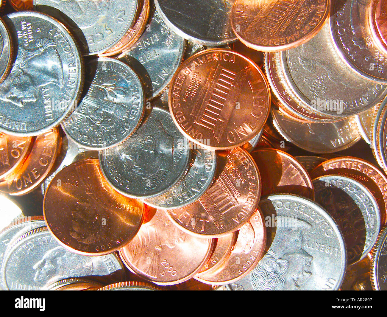 Pile us currency notes coins hi-res stock photography and images - Alamy