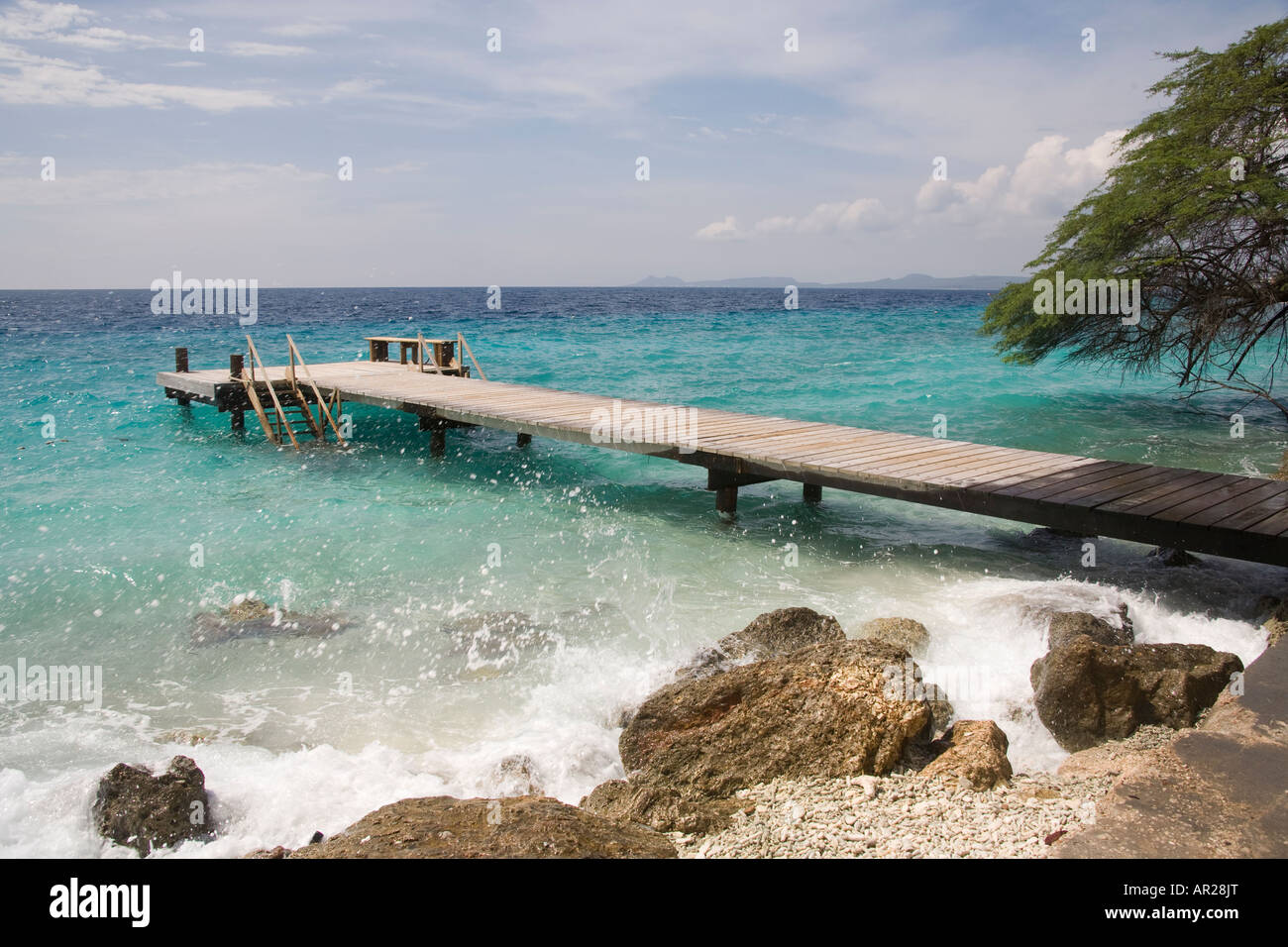 Diving Jetty at Captain Don's Habitat Bonaire Stock Photo - Alamy