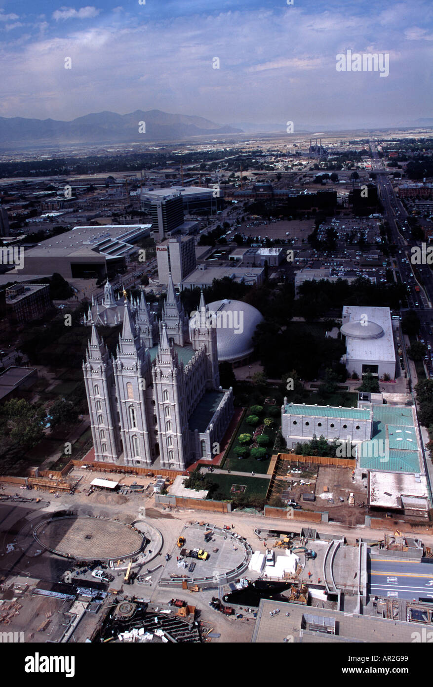 Aerial view of the Temple Square with buildings. Mormon church, Salt Lake  City, Utah; USA Stock Photo - Alamy, image size:877x1390