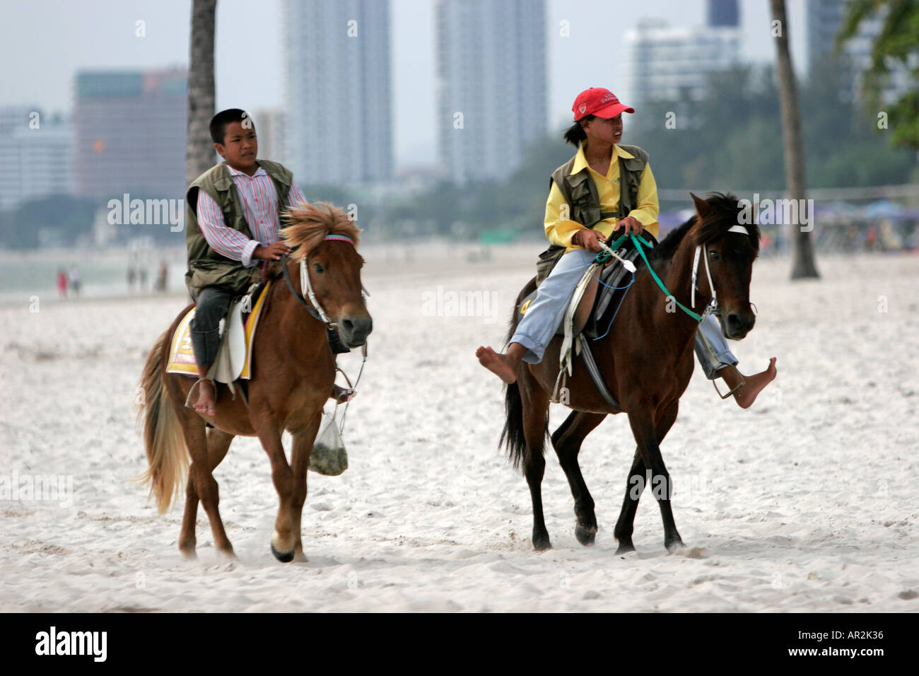 Pony riding hua hin beach hi-res stock photography and images - Alamy