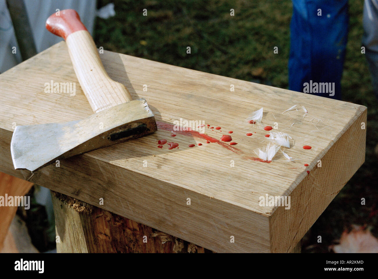 Хамида джандуби гильотина. Cellat 36. Плаха. Обезглавливание топором. Голова которую рубили.