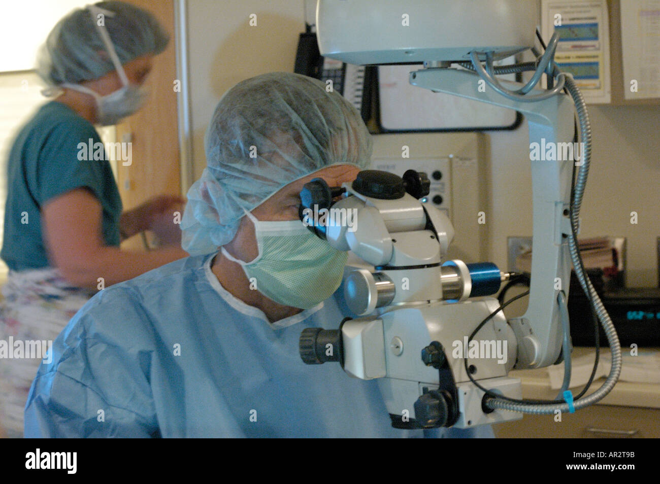 Surgical Operation Cataract Extraction Eye Surgery Surgeon Operating