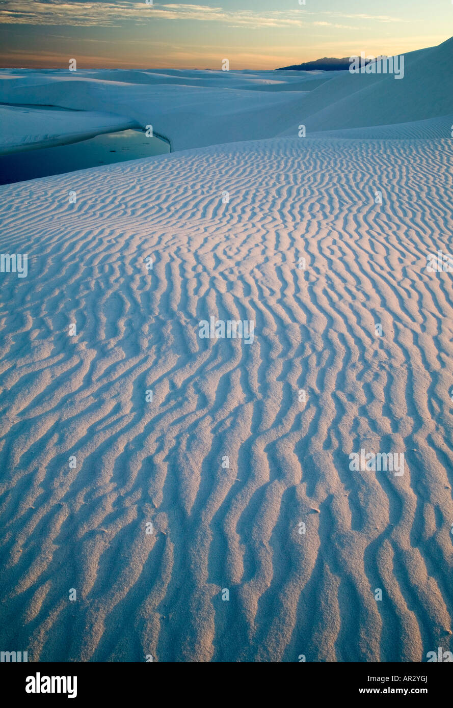 Gypsum sand dunes, White Sands National Monument, New Mexico USA Stock Photo