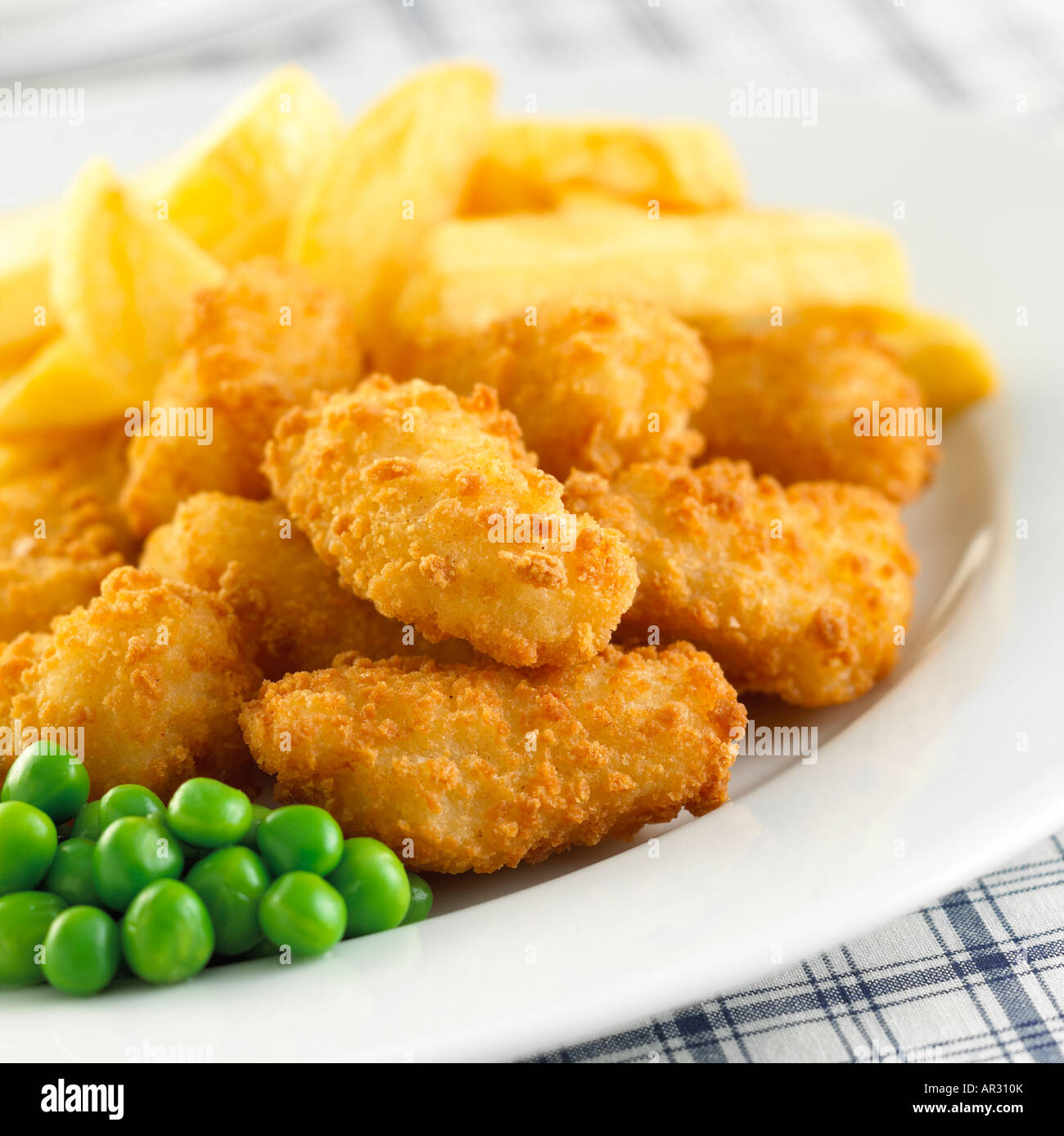 Scampi Chips & Peas 1 Stock Photo Alamy