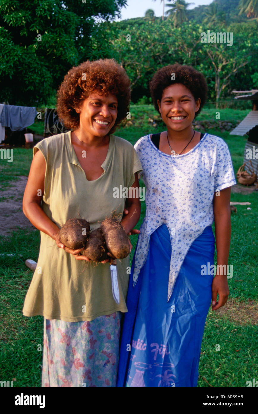 Fiji women hi-res stock photography and images - Alamy