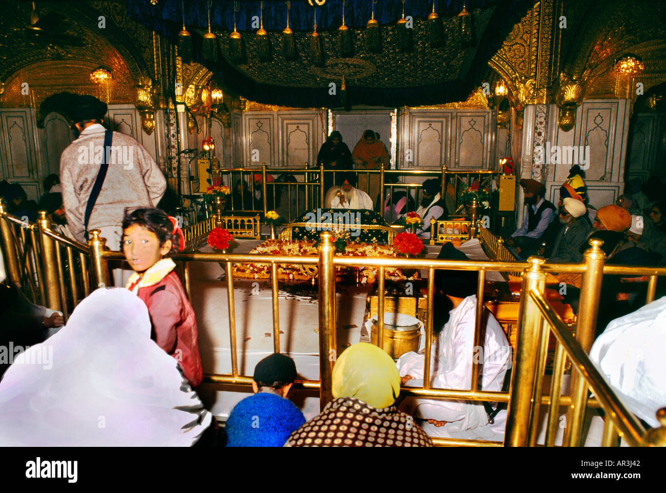 Amritsar golden temple interior hi-res stock photography and images - Alamy