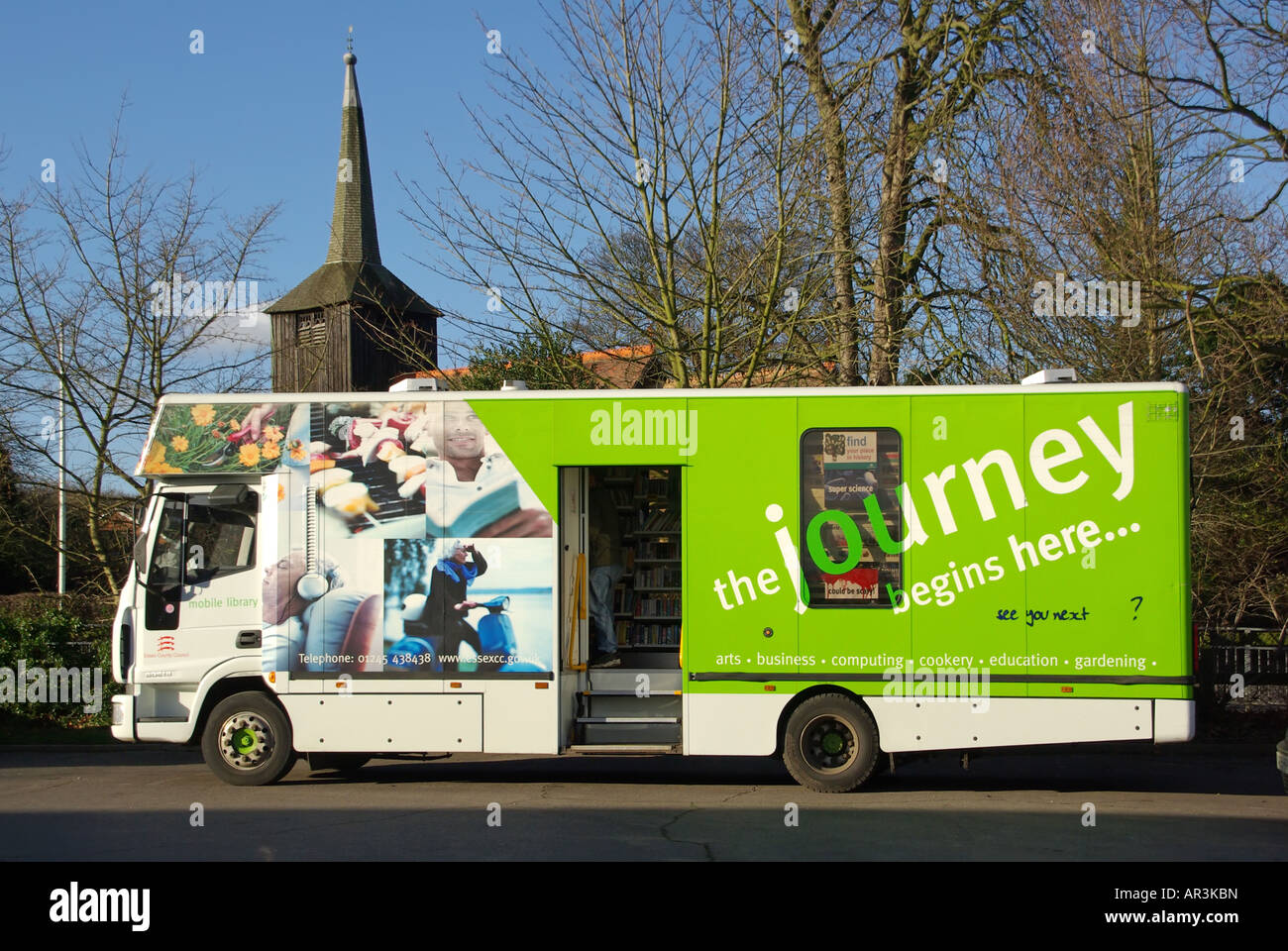 Mobile library van hi-res stock photography and images - Alamy