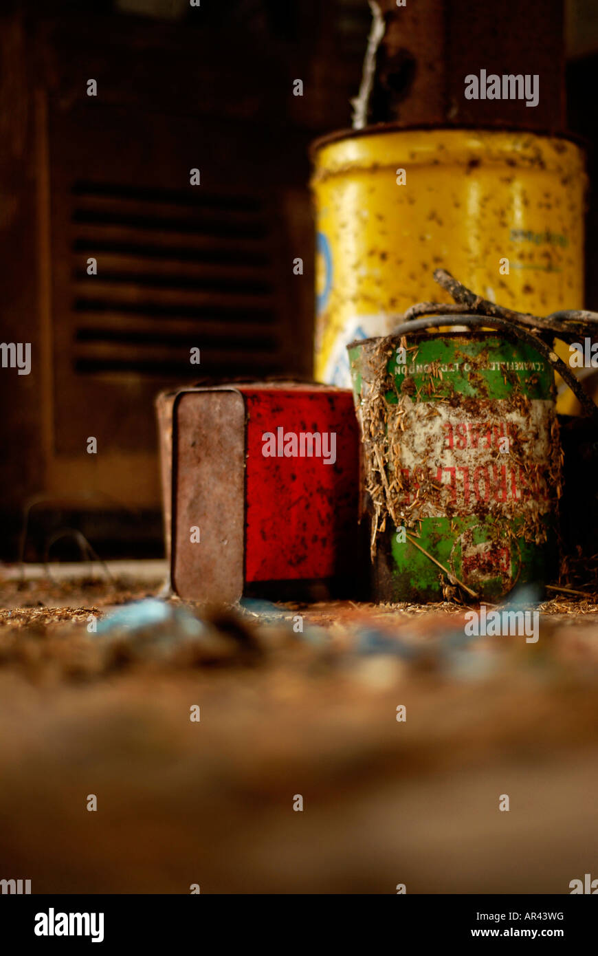 Old paint tins hires stock photography and images Alamy
