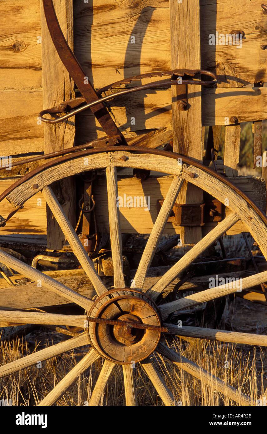 Old wooden wagon and wheel at Percys Wildlife Retreat Lake County Oregon Stock Photo