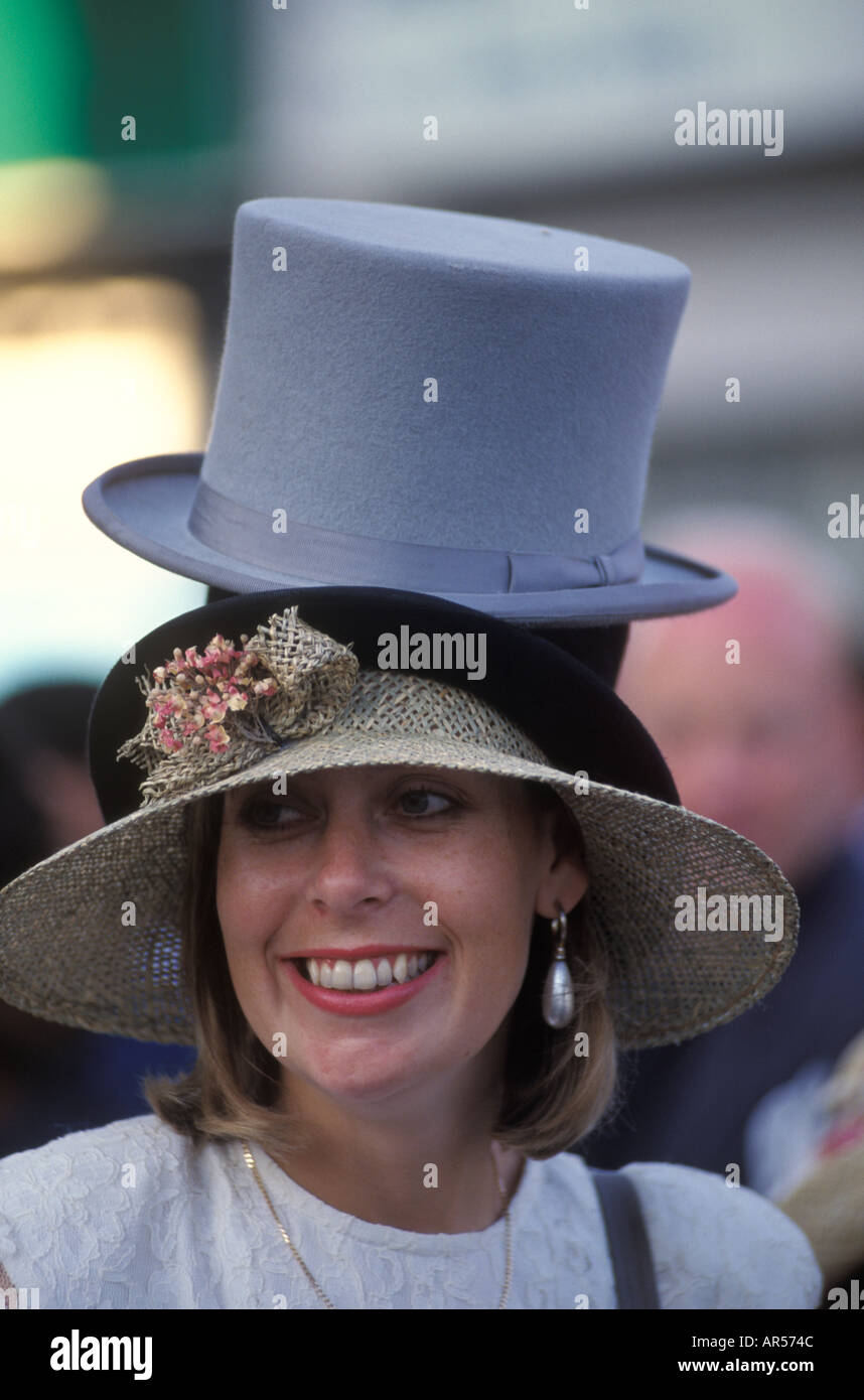 Black hat woman hi-res stock photography and images - Alamy