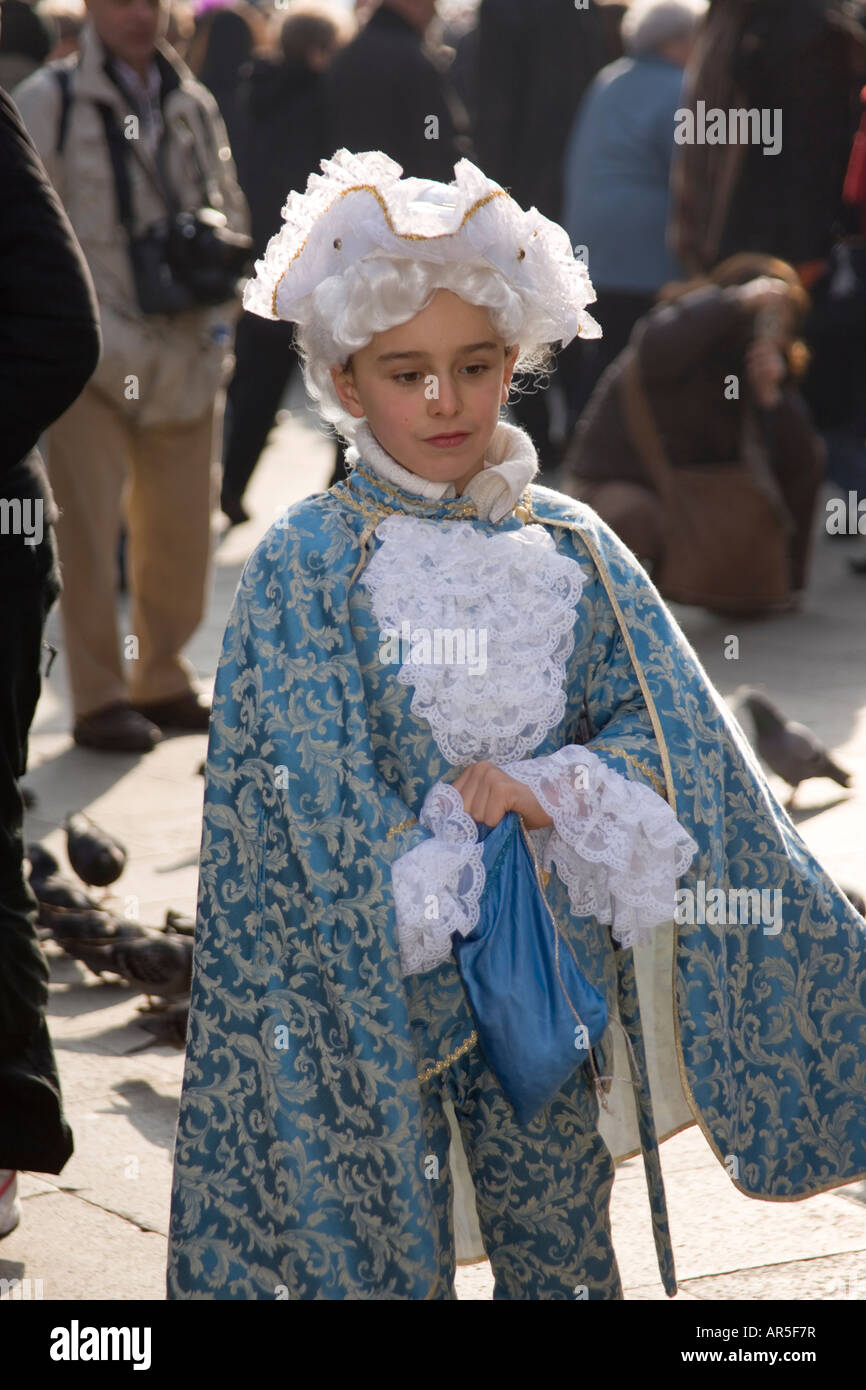 Costume carnival venice boy hi-res stock photography and images - Alamy