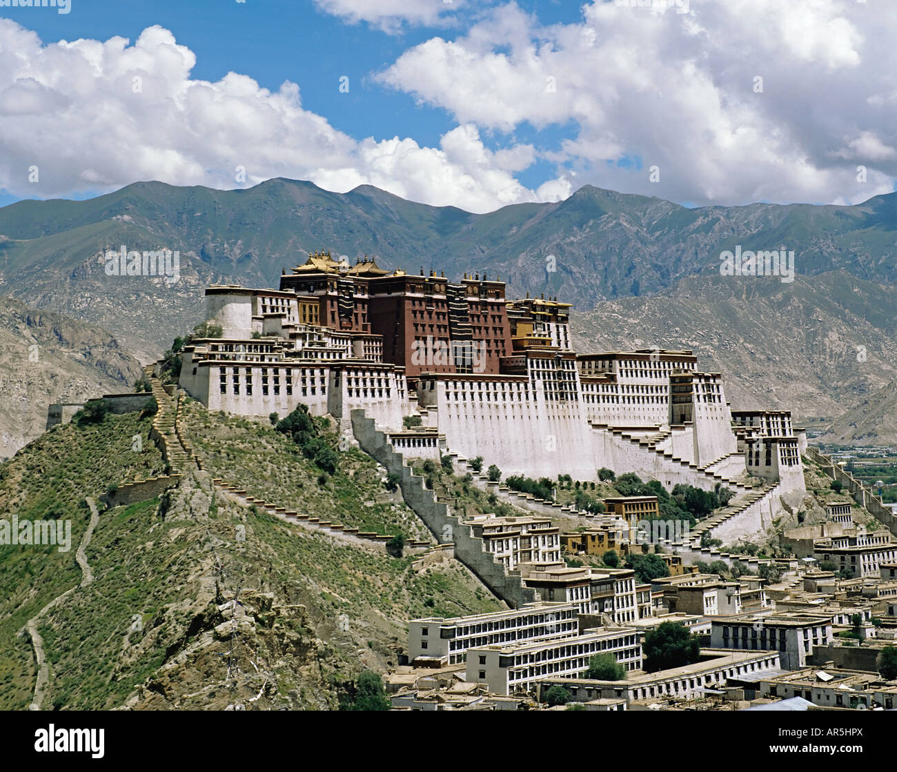 Potala palace Stock Photo - Alamy