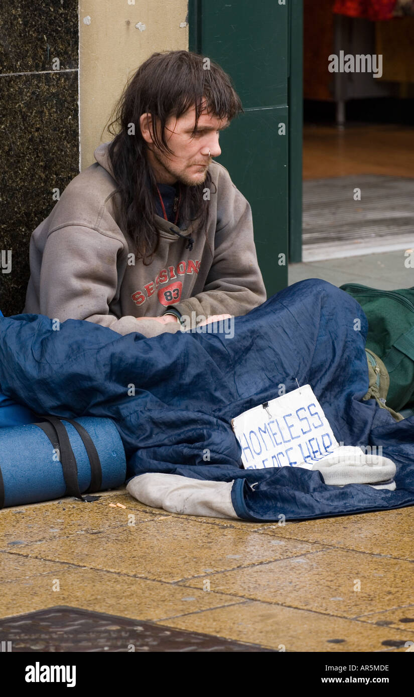 Rough sleeping scotland hi-res stock photography and images - Alamy