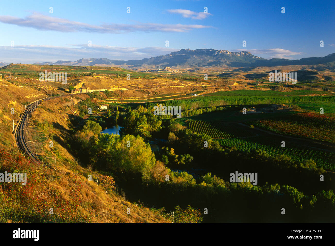 Ebro River Valley Stock Photos & Ebro River Valley Stock Images Alamy