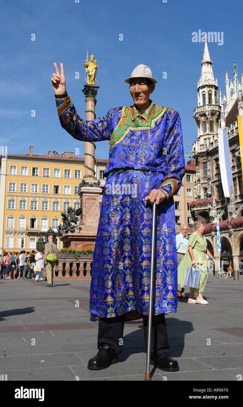 Guinness World Record Bao Xishun tallest man in the world in Germany Munich Marienplatz New Town hall Stock Photo