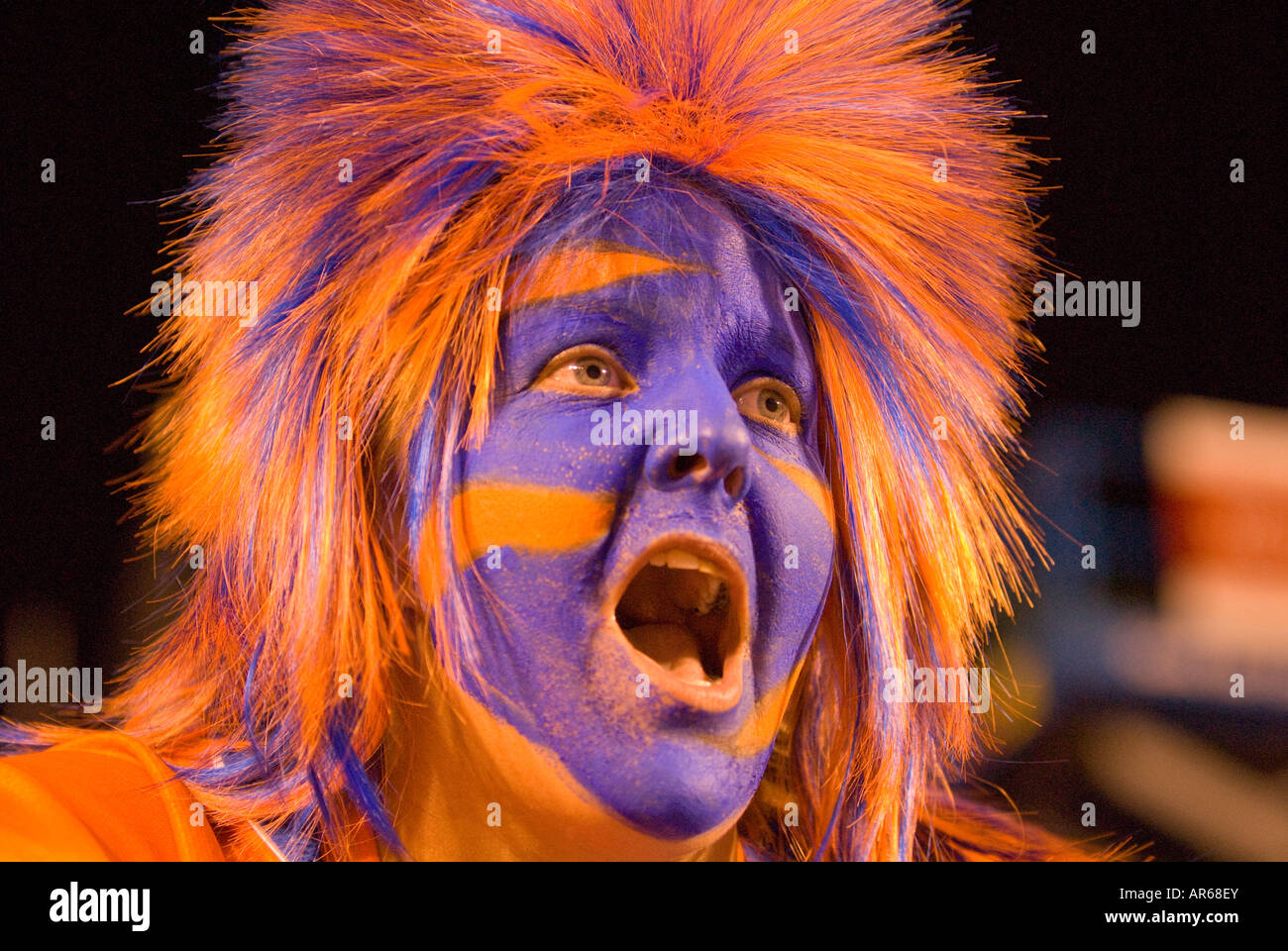Football crowd cheering hires stock photography and images Alamy