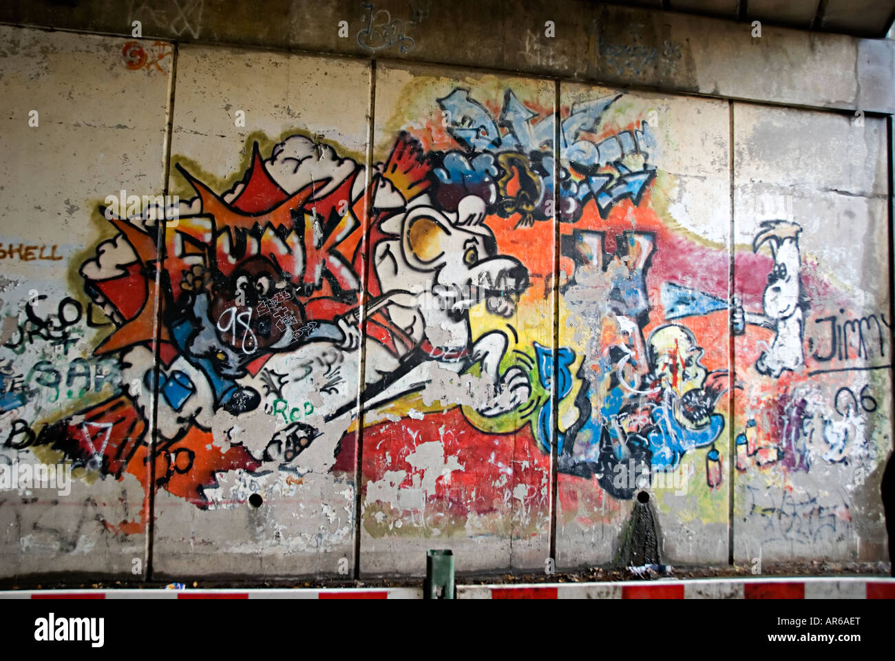 graffiti on the wall in walsall west midlands Stock Photo Alamy